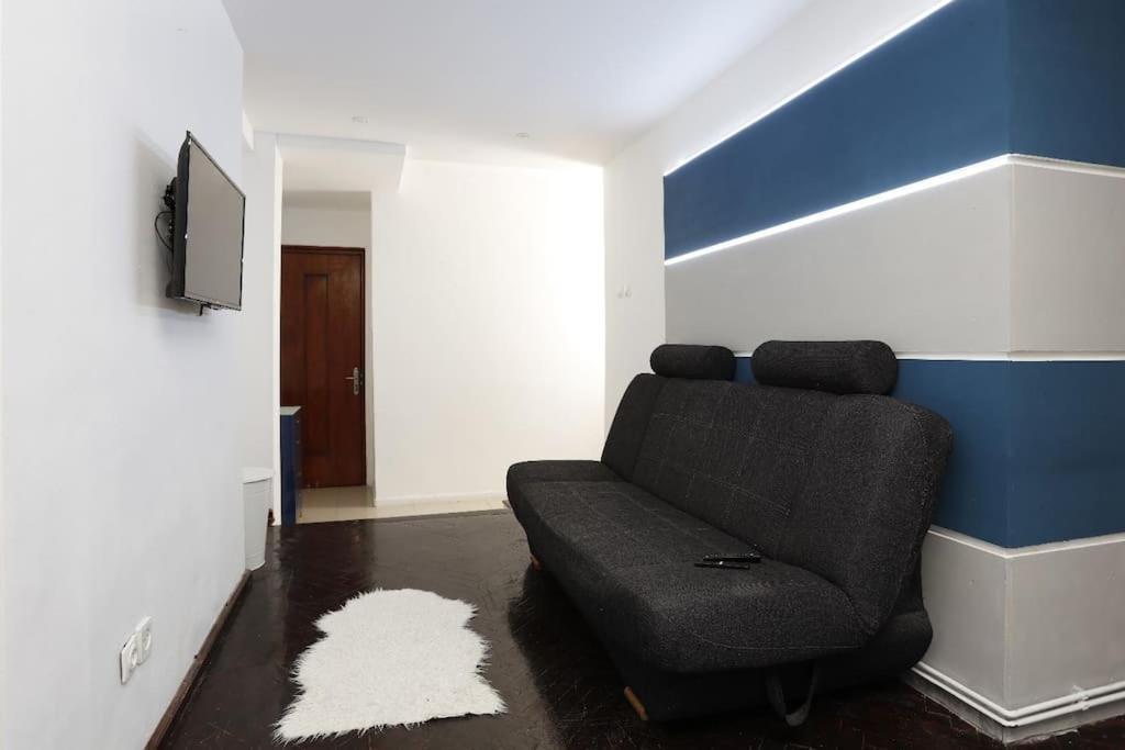 1 Bdrm Apartment In City Center Букурещ Екстериор снимка
